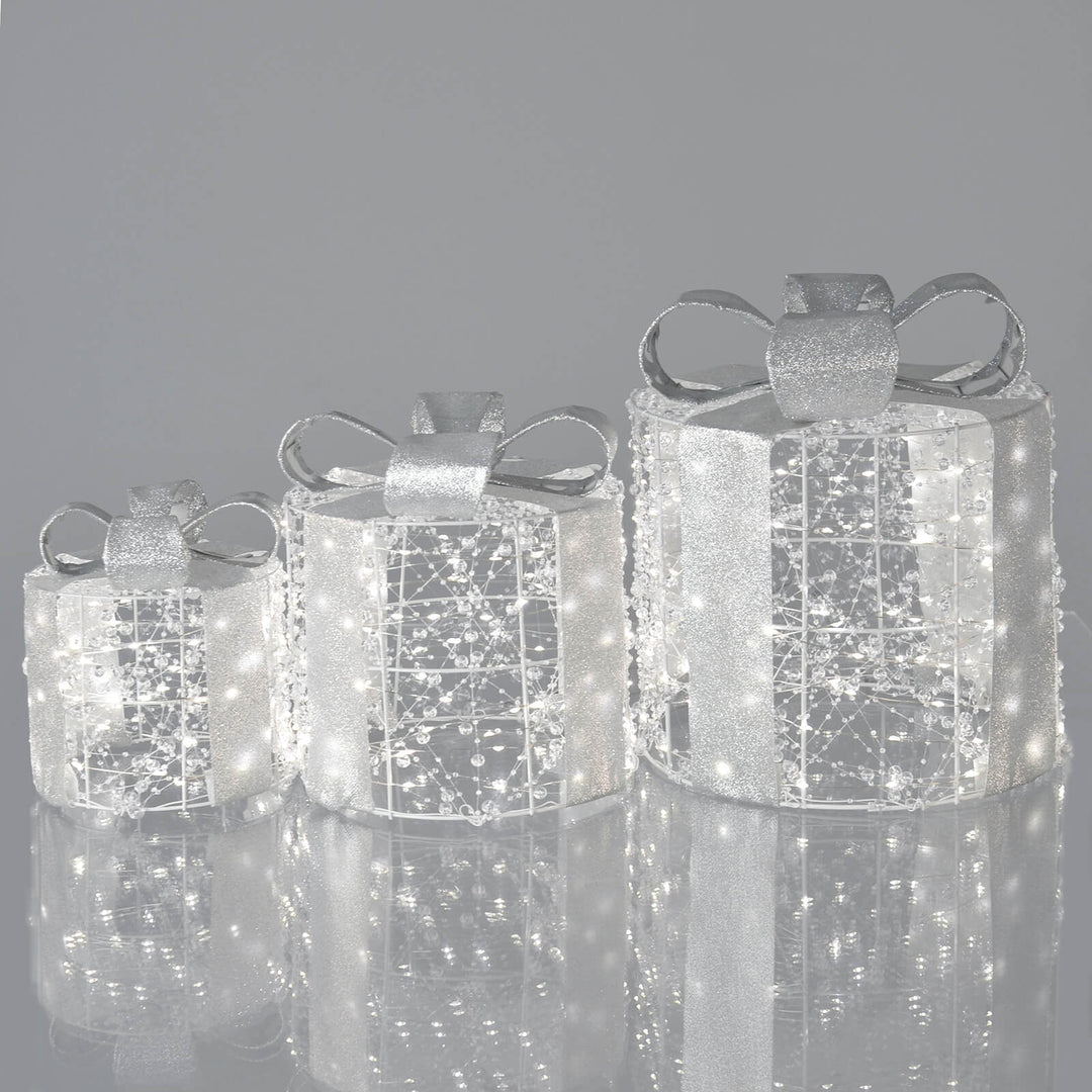 Set of 3 Christmas gift boxes with white lights
