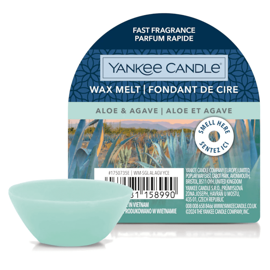 yankee candle aloe & agave max melt packaging with 1 teal wax melt cup