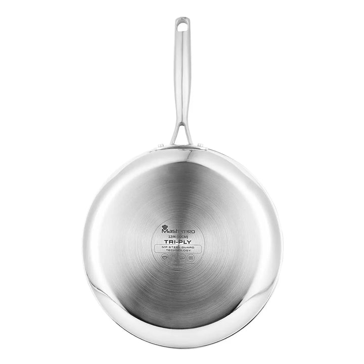 Base of a 30cm stainless steel MasterPro frying pan with steel guard technology