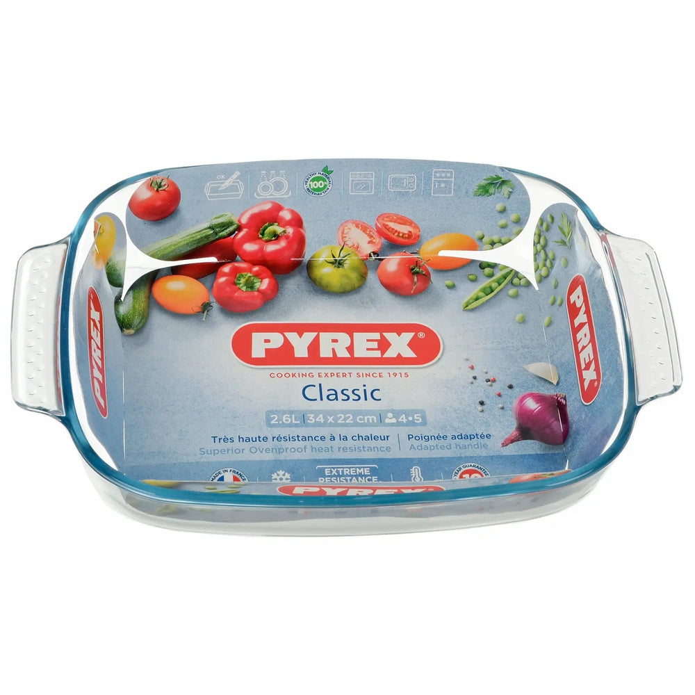 Pyrex 2.6 Litre Classic glass roasting dish with grip handles