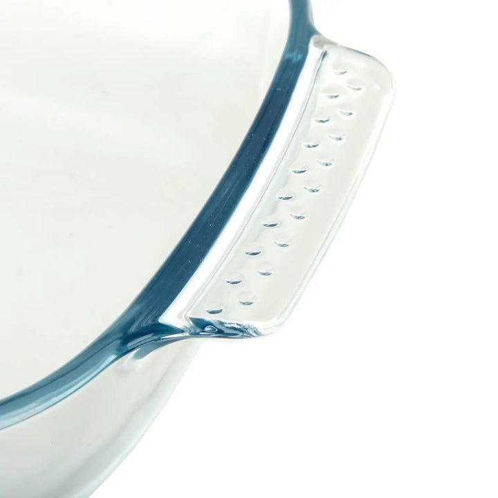 Close up detail of easy grip glass handle on Pyrex glass roaster dish