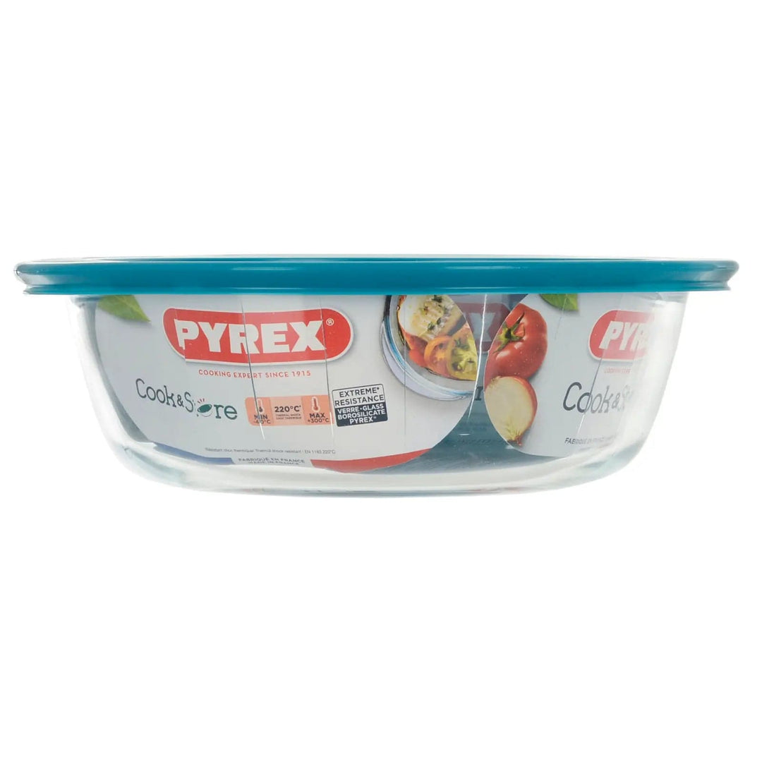 Side view of Pyrex Cook & Store glass ovenproof dish with blue lid