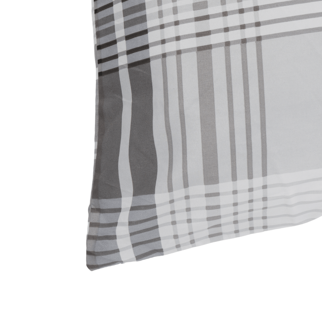 grey check pattern corner detail