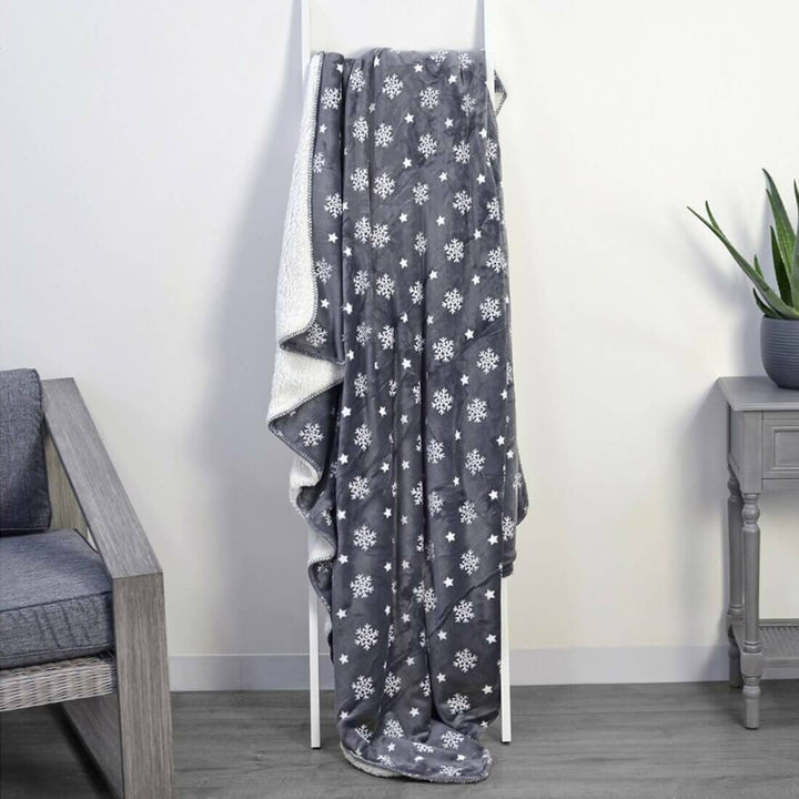 Snowflake Sherpa Lined Fleece Blanket Throw Soft 150 x 200cm Grey / 130 x 160cm