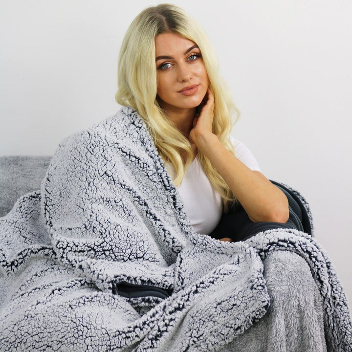 Hodge &amp; Hodge Sherpa Fleece Blanket Throw Grey Reversible