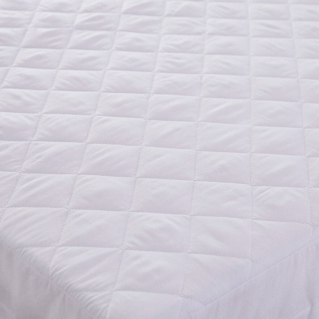 Silentnight Fitted Supersoft Waterproof Mattress Protector