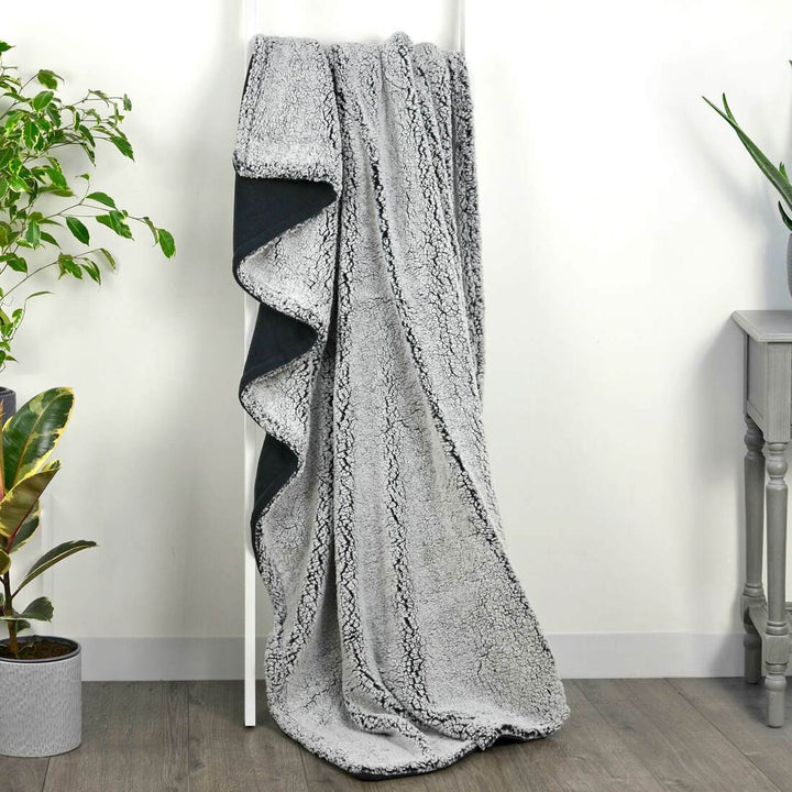 Hodge &amp; Hodge Sherpa Fleece Blanket Throw Grey Reversible 130x155cm